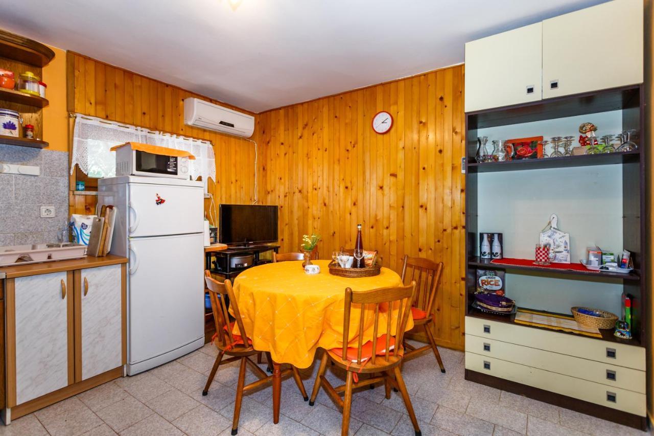 Apartmani Marica Risika Exterior photo